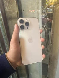 آيفون 11 ١٢٨ • بطارية ١٠٠ • مبدل شاشة