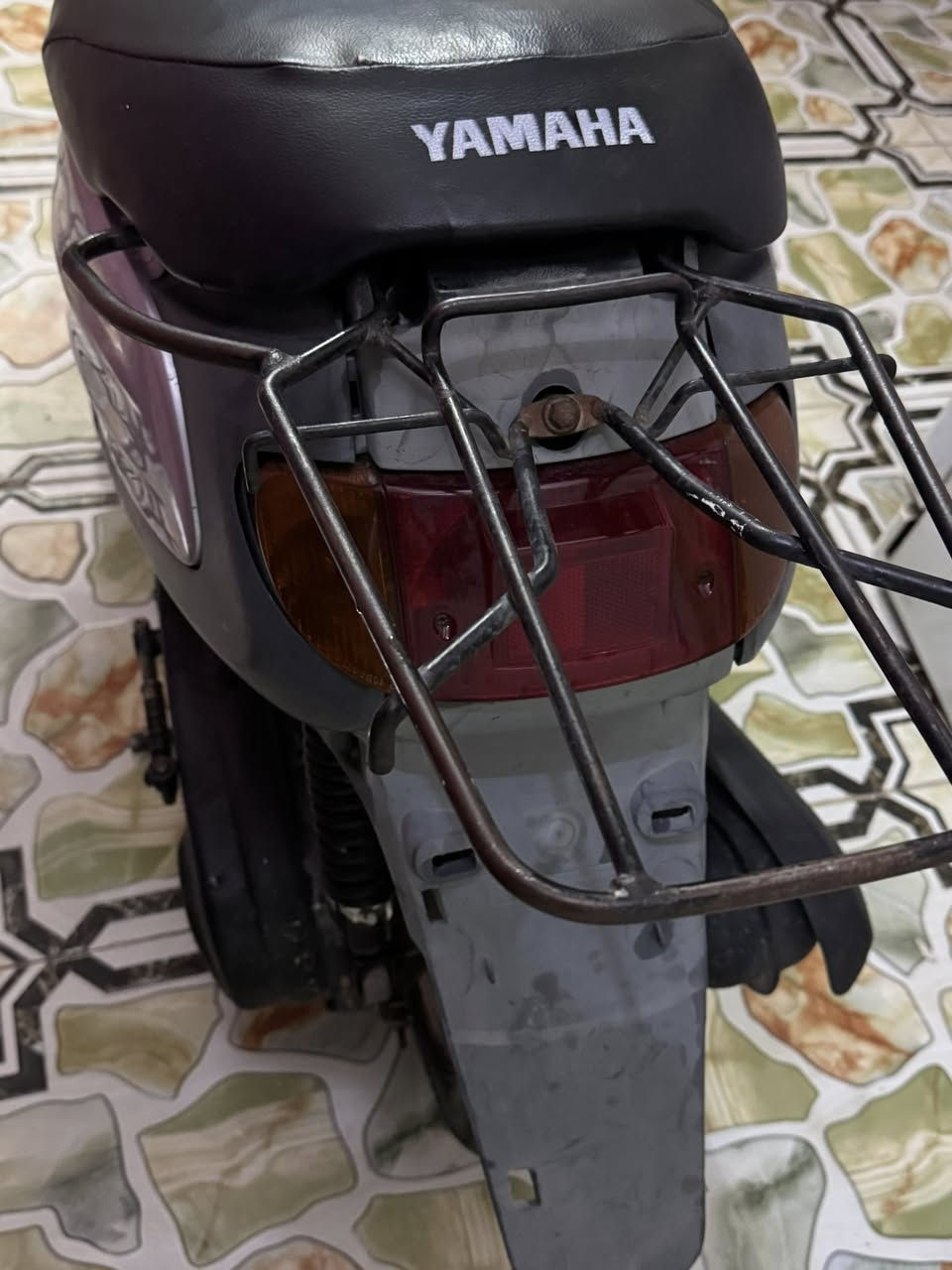 سلام عليك للبيع
منغولي 2004
نظافة الدراجه كدامك
كلشي بلادي بيها ماعدا صالصنة 
وجاهزه من كل نواحي 
كهربائيات شغاله كامله
مكينته ناعمه
السعر(475وبي مجال بسيط)💗
تواصل على خاص او واتساب ***********
