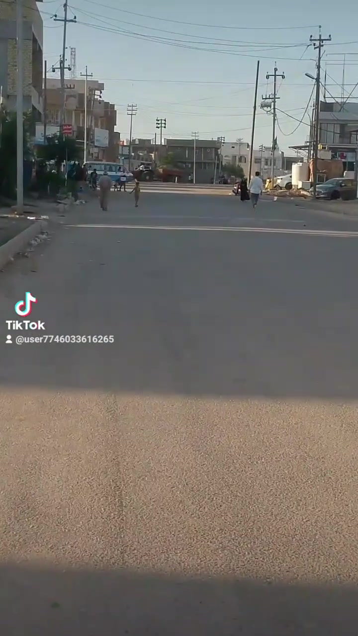 قطعه طابو صرف ام الهوى مقابل مجمع دينار بشارع ابو قاسم قريبه جدا على الشارع العام حله كربلاء طريق الزوار مساحتها 250 متر سعرها 140 مليون وبيها مجال ‏‪. ‏‪***********‬‏
