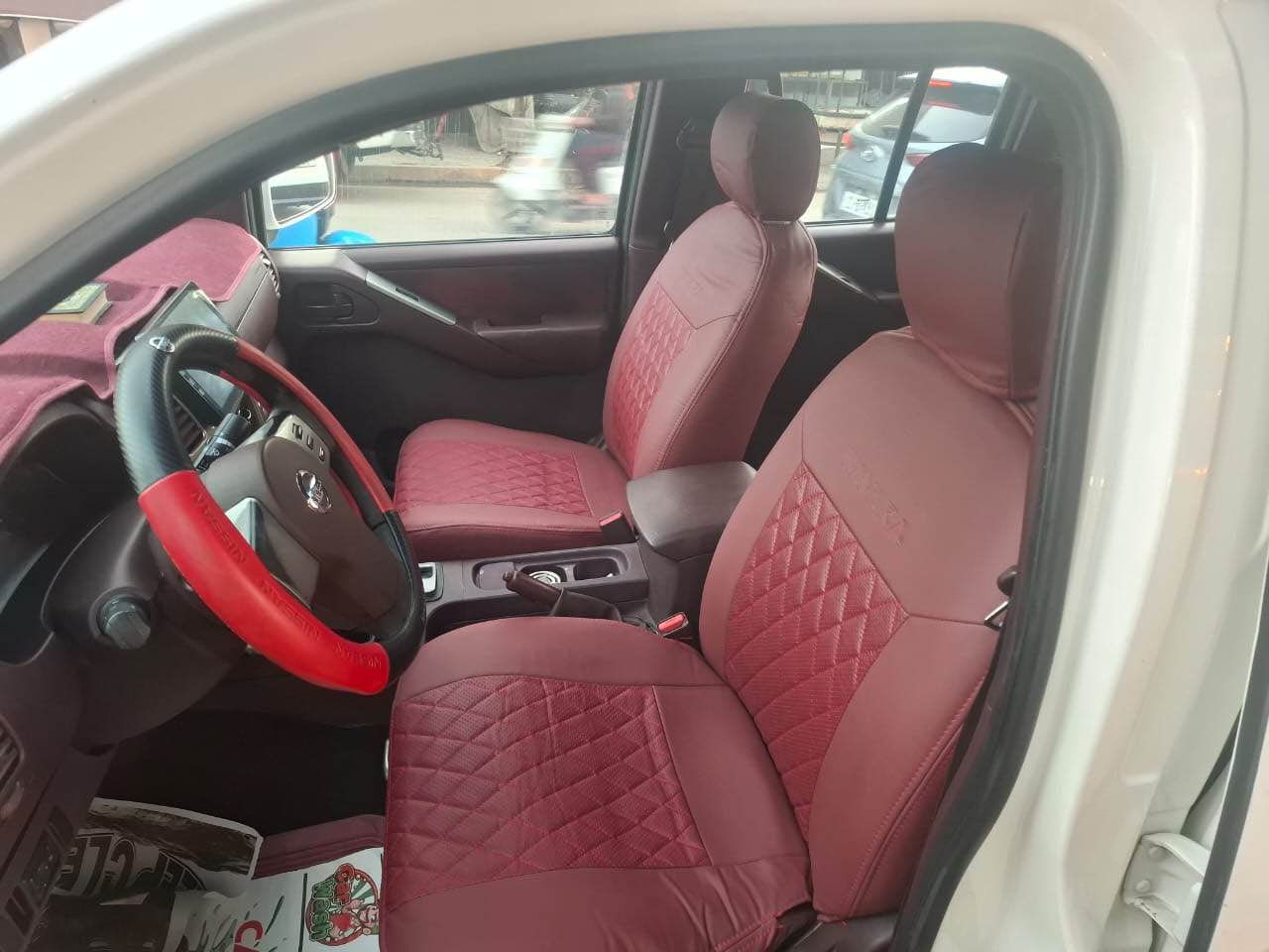 نيفارا خليجي شمالية موديل ٢٠١٣ استخدام شخصي بس البنيد مبدل كير محرك صدر تبريد تايرات باتري كله جديد العنوان بغداد الجديدة شارع المسبح السعر ١٢٠  بيه مجال بسيط *********** بغداد, العراق
