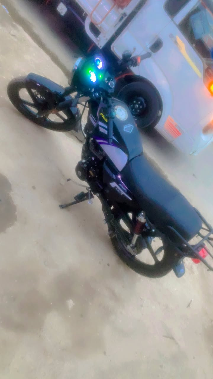 السلام عليكم  دراجه نامه برو دراجه كلش نضيف وماشيهً 8000 مكاني بغداد الاتصال. على هاذا الرقم *********** شرط النكرهً سلف
السعر 1250 وبيههً مجال
