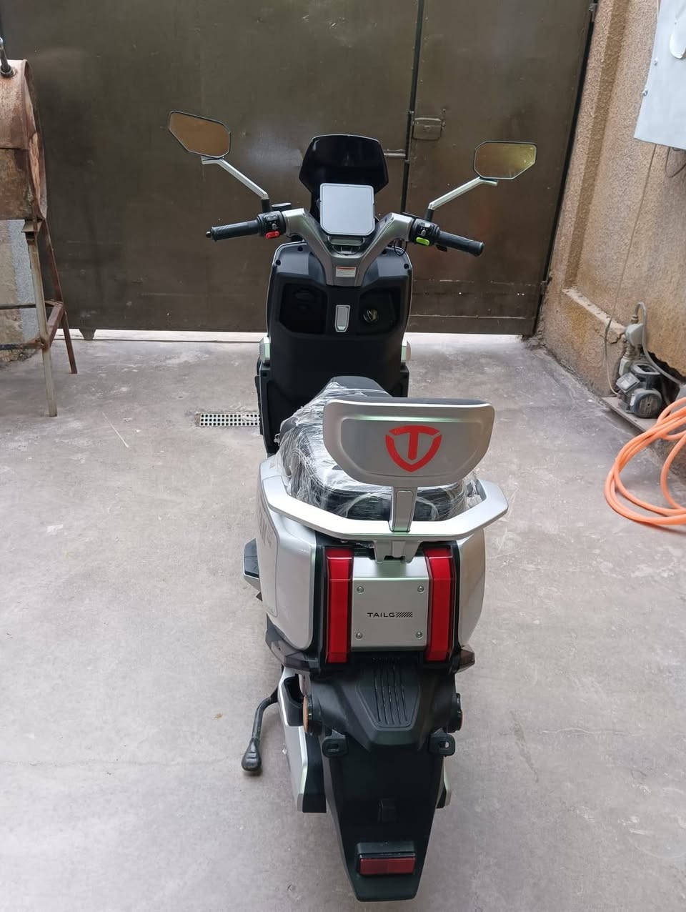 دراجه شحن للبيع مماشيه اهواي نظيفه اخت الجديدة سعرها مليون وبي مجال المكان التاجي قرب سيطرة الشؤؤن قديما بغداد, العراق


**إذا كنت صاحب هذا الإعلان وتريد حذفه لأي سبب، رجاءا أرسل رسالة إلى الدعم الفني**