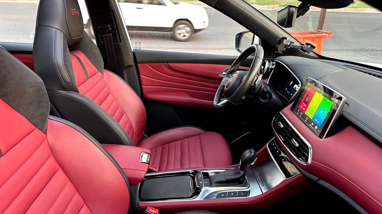 ضمان 6 سنوات الى 2031
سياره فول مواصفات 
السياره ماشيه 10 الف كيلو فقط

مكينه 2000 تيربو 
كشنات رياضي 
داخل احمر جلد
عداد الكتروني
ثلاجه داخليه 
صندوق كهرب 
4*4 دفع رباعي
كشنات كهرب 
حساس مرايه 
شيفتات استيرن 
ومواصفات كثيره 

السعر 160 وبيها مجال 
للتواصل 
***********
