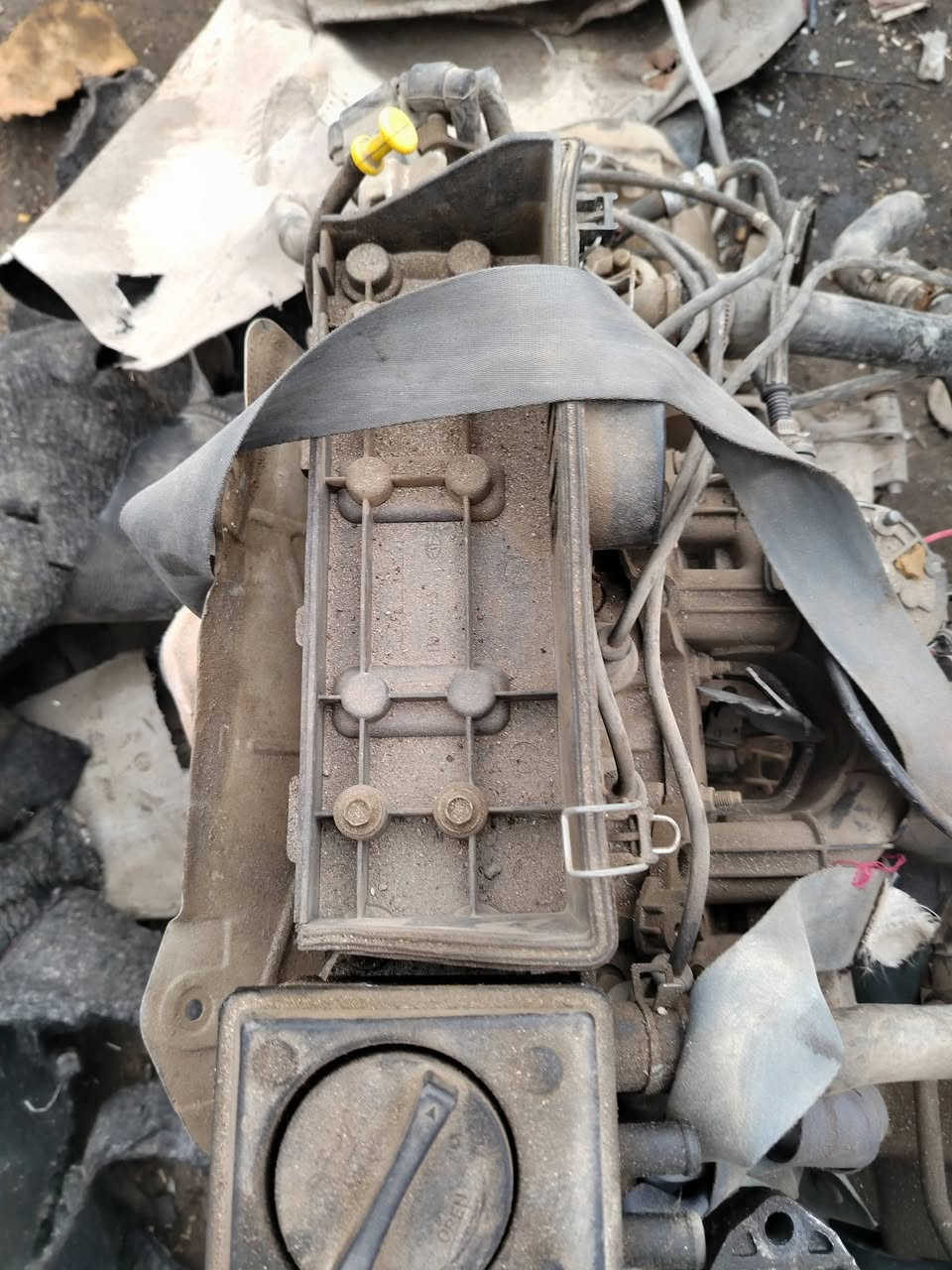 السلام عليكم اخوان يوجد محجر ببيكم 80 للبيع وكذلك يوجد مكينه وكير سمنت مع التفرعات قرب دائره المرور ديالئ للاستفسار او الاتصال على الرقم ***********
