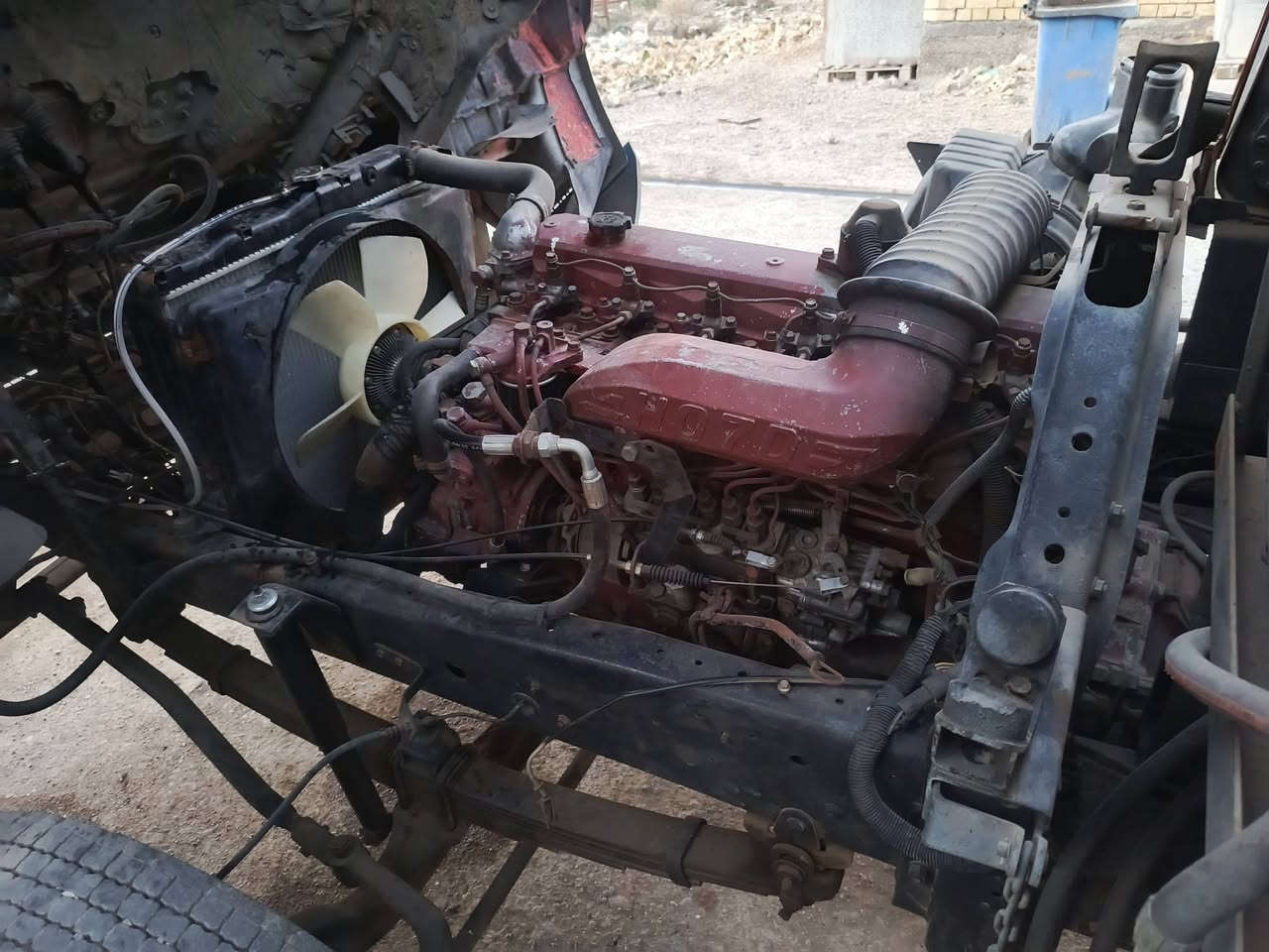 السلام عليكم 
كابسه هينو طيره للبيع تخصصيه  ( كابسة نفايات في سنويه ) رقم بصره 
سياره جاهزه للعمل موجوده في بغداد المعامل 
سعر ب 170  اي استفسار تصال ع رقم ‏‪***********‬‏
