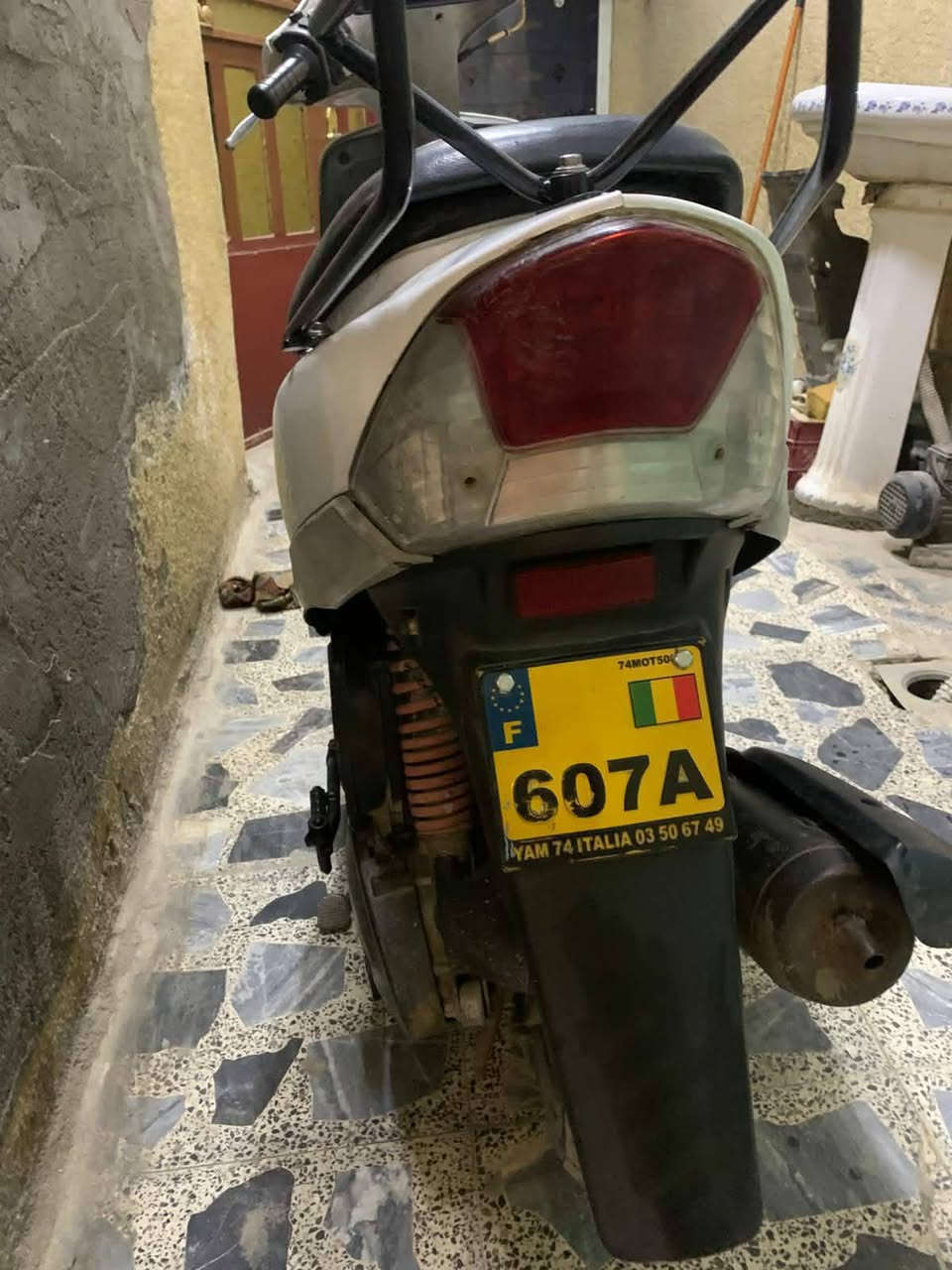 سلام عليكم دراجه دراجه ماكس منغولي دراجه كامله مكمله اكفلك مكينه أو شاصي كفرات كامله بيه مشلعه أو معدل بس الكلج ألمامي تعبان شويه أو الكلجات مامفتوحات عله وضعهن مالات الرنبه الرقم *********** الرقم مابي واتساب خاص هم موجود
