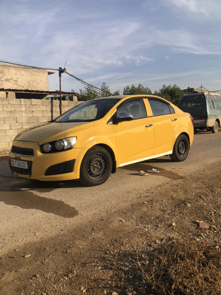 السلام عليكم سونك موديل 2012 رقم بغداد باسمي ارقام انكليزي وهزه جديده ومصفره هيئه وغرامات كير 6 نمر محرك 1800 المرغوب صدر وتخم تاير كله جديد كهربائيات كلها شغاله سياره مال بيت ما مشتغله تكسي دواخلها نضيفه سياره احله من الصور تجي وتشوف بعينك مكاني بغداد الدوره / *********** السعر ٥٠ اتصل وبيك خير وتدلل
