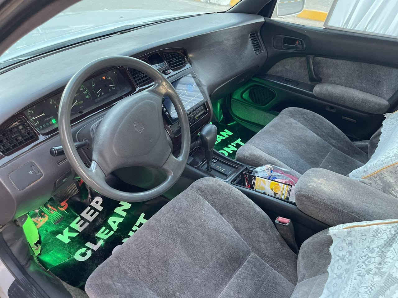 سلام عليكم شباب                                             بطه كراون مديل 1993 سنويه ال 31.                 سياره كفاله عامه مكينه 250 ونص 
تبريد ثلج حداديه جديد تخم تاير 
كفاله من كص
كفاله من ضربه 
كفاله من نقل جثه 
سياره جاهزه عله اخر حبه 
المعلومه سياره مال جناي السعر 65 وبيه مجال حك الجيه ***********
