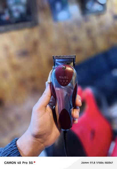 محل حلاقه للبيع جاهز تعال وشتغل
سبب البيع ضرف ومستعجل 💈
مكانه بغداد المعامل بستان سامي قرب محطة غالب الباوي
ميوزه ثنين ومرايات وفاترينه وكرسي غراض جدد قبل مده مرتب المحل حياطين خشب germn وسقف مغلف خشب ونقشه حلاقه اناره كامله جديده بنكات تعليق ٢ سبلت ٢ طن توسوت براد شاشا سخان قنفات ٢ منضومة نت ادوات الحلاقه مكائن ول ماجك اصلي ٢ وصفر و مكائن حتياط ٢ بخار وجهاز شفط محل كامل كبل اشتغل موقعه ححلو ومرتب 
📍 بغداد المعامل بستان سامي 📍
***********
