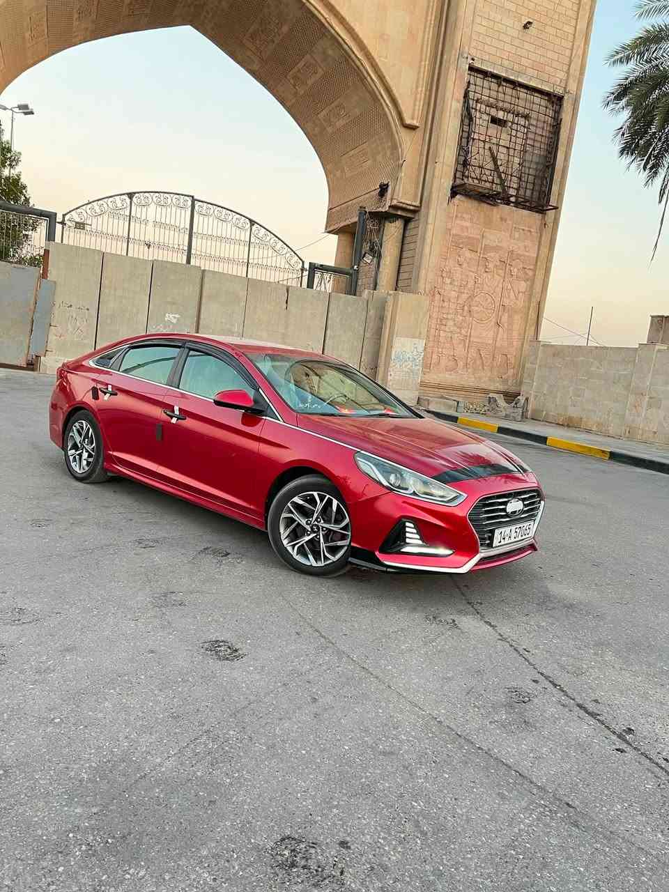 سوناتا البيع مديل 18الون احمر رقم بصره حره بسمي وارد امريكي سنويه منتهيه  قبل فتره  تبديل بنيد وبارد جملق صفحت سايق  سياره بيه طخات قليله مكان البصره كرمت علي …….. سعر 140 جاهزه من حداديه ويل جديد  موجود بس وتساب 👉👉 محرك 2400)(***********)
