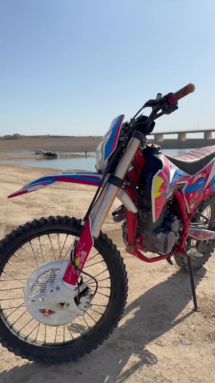 دراجه cxr300c موديل ٢٠٢٥ دراجه نضيف مابي اي عيب تجي تفحص ودبلات شغال امامي خلفي  سعره مليون و ٥٠ و بي مجال متواجد على خاص ***********
