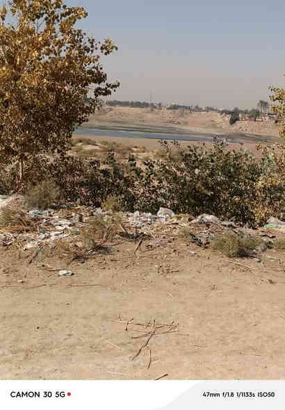 السلام عليكم ورحمه الله وبركاته ارض زراعيه شاطيه تقطع على نهر ديالى مساحه الارض دونم وربع واجهيه ٢٤ ونزال ميتين ٢٠٠ متر تحتوي على دارين واحد بناء حديث ٢٠٢٣ . واحد قديم مسيجه داير مادور بسعر مناسب خابر وتدلل المكان سده الكرغوليه محاديه نهر ديالى قريب جسر الحديد من يم اسواق استنبول وتنزل يسرى موقع حلو ***********
