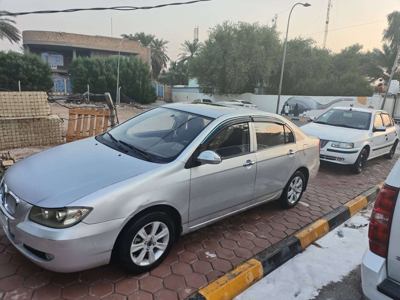 السلام عليكم
تحيه طيبه🌹

ليفان620

محرك 4سلندر1600

كيرعادي

موديل 2012

رقم مميز(9099) 

مكفوله من الصبغ والحادث

فقط جراد +اخياسات بل دوس 

عنواني كوت/واسط
السعر55وبيها مجال

رقم الهاتف/***********
