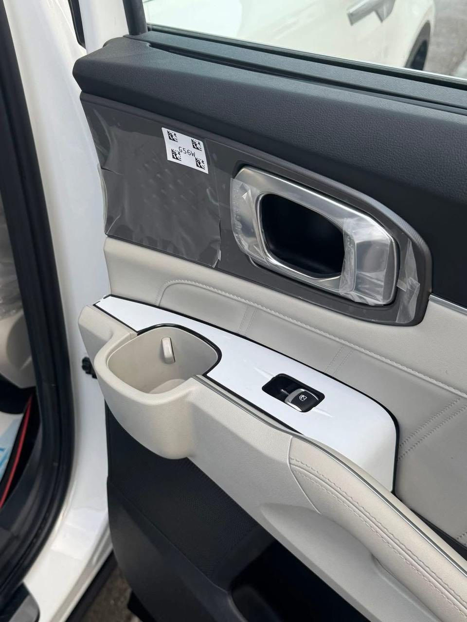 سورنتو 2024 ( خليجي )
السيارة رقم بغداد باسمي
لسيارة كفالة عامة من كلشي من جكة البره سياره وضع الشركه
ماشية 15 الف
السيارة خاضعة لضمان شركة اكدال 50 الف او 5 سنوات 
مواصفات السيارة
1.بصمة
3.حساس امامي خلفي 
4.ويل كب حجم 19عدد5
6.اشاير بالمري
7.كروز سرعة
8.تحكم ستيرن
9.مري شفط
10.سايد بريك بصمة
11.بك لايت لد
12.نضام ترحيب
13.محرك 6 سلندر 3.500
18.شاحن لاسلكي
19.كير ماوس
20.اريل نفكيشن
22.مقاعد عدد 7
23.ثلاث قطع تبريد
25.يدات كروم
26.درايف مود اربع وضعيات للقيادة
27.بصمة ابواب
28.كشن السائق والراكب كهرباء
29.كامرا بالسبايدر 
30.كامرة دوارة
31.لد نهاري
34.مانع انزلاق
35.اوتو هولد
36.شاشة متصلة
37.تبريد بيانو لمس
38.انارة محيطية
39.جنطة كهرباء 
40. تبريد منفصلة
سياره فول موصفات عدا البونراما 
السعر 315 وبيه مجال اي ستفسار ع الخاص 
مكان سياره الناصريه


**إذا كنت صاحب هذا الإعلان وتريد حذفه لأي سبب، رجاءا أرسل رسالة إلى الدعم الفني**