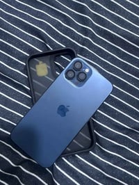 ايفون ١٢ برو ماكس • ٢٥٦ • بطاريه ٩٠