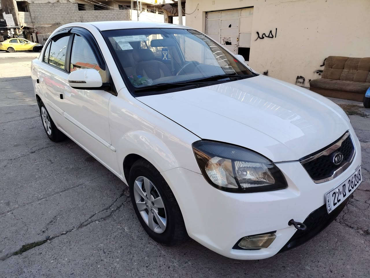 السلام عليكم كيا ريو ٢٠١٢ للبيع التفاصيل بالفيديو رقم هزة جدد سنوية للواحد وثلاثين بسمي السعر ٩٧ ورقة وبيها مجال *********** آسيا ***********
