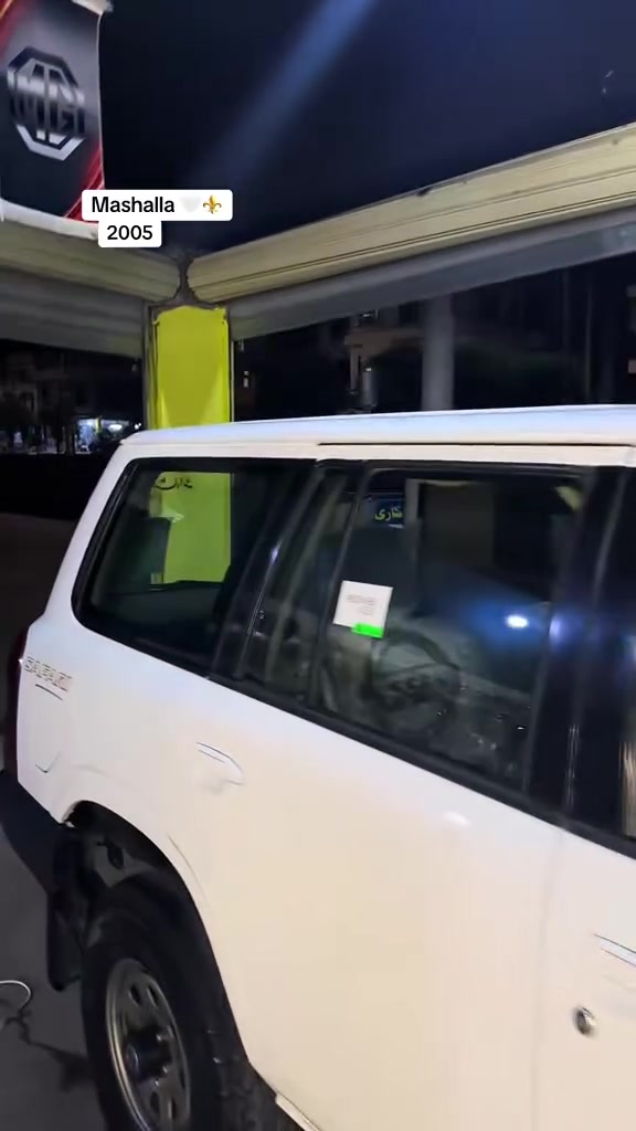 نیسان پەتڕۆڵ ٢٠٠٥ بێ لێدران بێ بۆیاخ 
سەیارەکە ماشەڵای دەوێت لەجوانی 
هەموگیان بەشەرت سەنەوی نوێیە
 غازو بەنزین
٤تایەو ویلی لۆکی لەژێرە 
نمونەیە لەجوانی 
شوێن ڕانیە
نرخ١٥٠$
ژ.م ***********
تکایە گەر موشتەری نیت 
سەرمان مەیەشێنە
لەگەڵ رێزم
