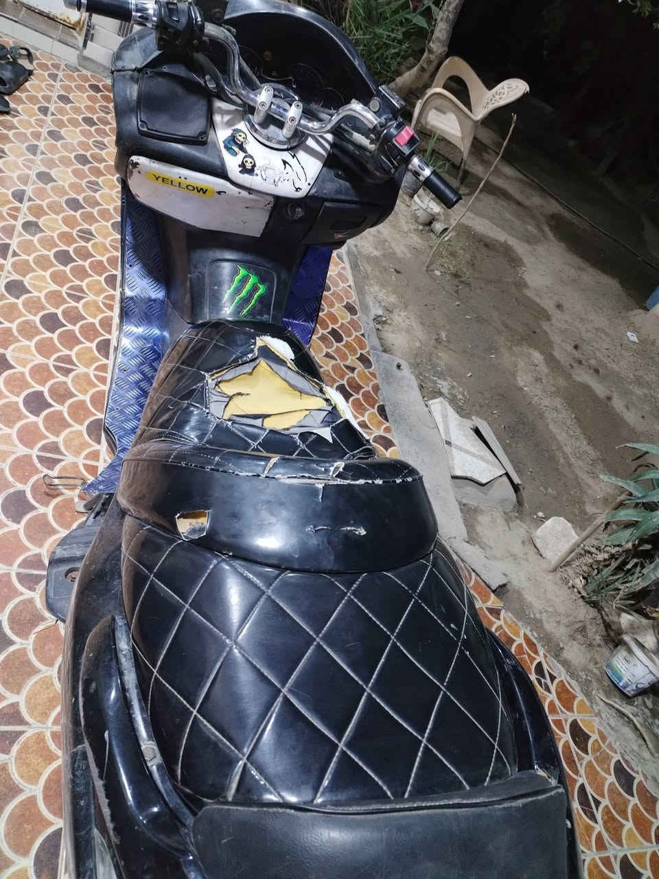 فورزه 08 للبيع ٥٠٠ وبيهه مجال محرك كفاله عامه عدا البصمه نضافه الكشر ٥٠ بالميه للاستفسار الاتصال على الرقم ***********
