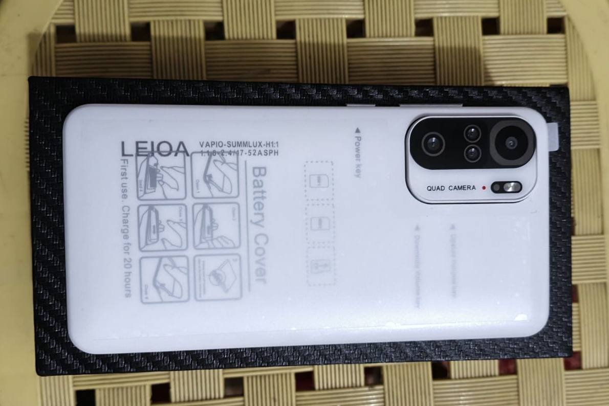 سلام عليك جهاز جديد مامستعمل بعده  كاملات شاحنه وهدفونه( يحتوي عله  خطين ورام) (سعر قيم وخذ العلو) (الديوانيه مايعرف سعره لايكسر بي)


**إذا كنت صاحب هذا الإعلان وتريد حذفه لأي سبب، رجاءا أرسل رسالة إلى الدعم الفني**