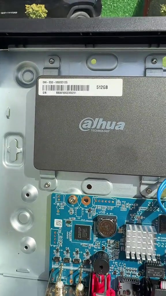 هارد ssd احم نفسك و احفظ حقك من خلال تركيب كاميرات المراقبة الذكية ! حافظ على منزلك, محلك, شركتك, عيادتك من خطر السرقة او المشاكل المفتعلة. ✅ نوفر كاميرات مراقبة من مختلف البراندات والنوعيات. ✅ خدمة صيانة و تنصيب الكاميرات. ✅ يوجد خدمة توصيل/ نقليات لجميع انحاء العراق. للتواصل: واتس اب: *********** واتس اب: *********** العنوان: بغداد/ الكرخ/ حي الجهاد #dahua #Aswar #Hikvision #cvv #security_camera 
