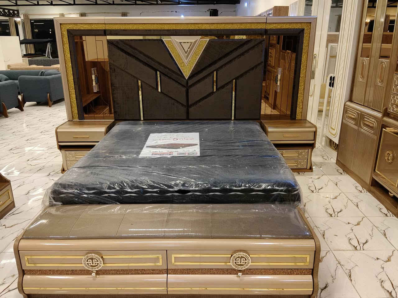 ملكي 11 قطعه خشب hdf 18 ملم مجرات شفط اناره فول جميع اجزاء الغرفه سرير مخزن شازلون مجرات دوشمه فاخره بلون مميز متوفره الان في معرض الشركه الكائن طريق رفاعي نصر مجاور جامعة اوما الاهليه للاستفسار اكثر يرجى الاتصال على الارقام التاليه 
***********
*********** واتس فايبر تلگرام 
الشد والنقل داخل محافظة ذي قار مجانا
