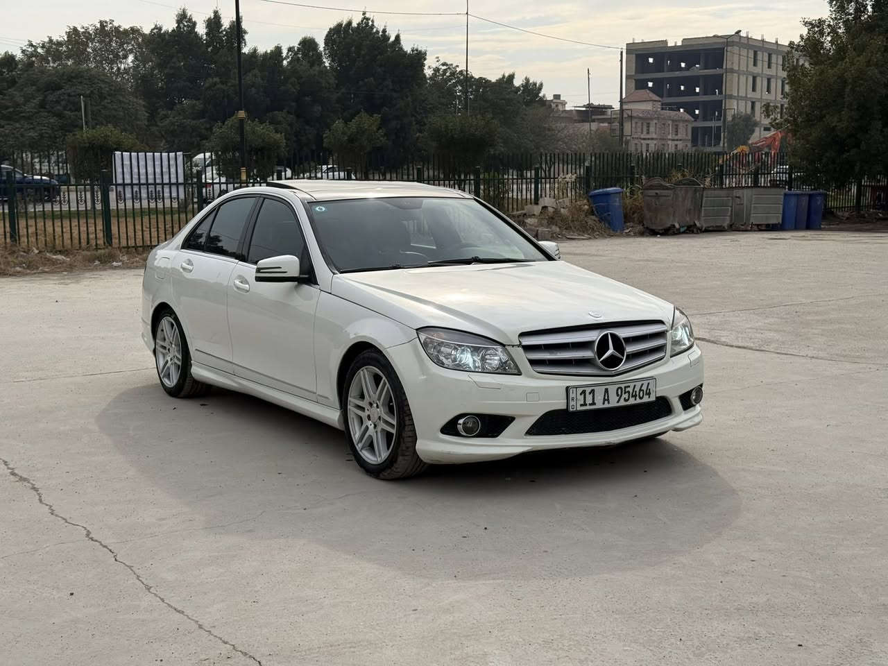 مرسيدس C200 موديل 2010
السياره AMG فول مواصفات ،، محرك 4 سلندر توربو
بيها صبغ 3 قطع جاملغ امامي وبنيد وجاملغ خلفي بدون دواخل ،، بقيه السياره مكفوله ،، محرك وكير ممتاز
صدر امامي خلفي جديد السياره مناقصها اي شي 
رقم بغداد الدولي الجديد ،، المكان بغداد حي الجهاد 
السعر 105 ورقه 
***********

