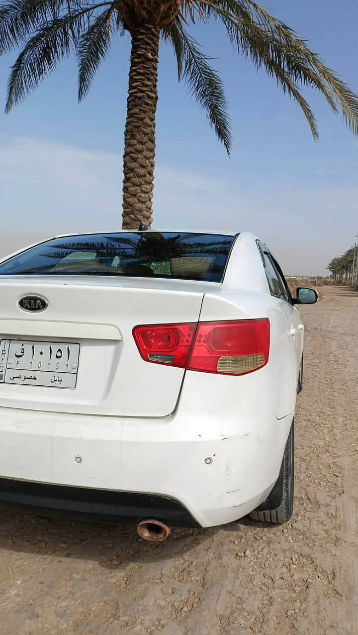 السلام عليكم سيراتو للبيع موديل 2010
خليجي مكفوله كفاله عامه من عده تكحيل بكارت 
رقم بابل مداور ثاني يوم 
العنوان بابل الحمزه الغربي ..***********
السعر 105
