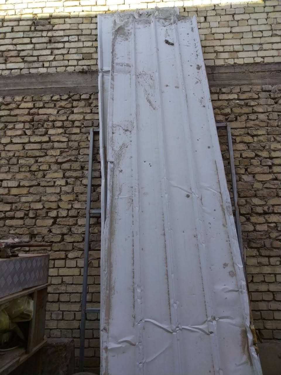 للبيع سندويتش الطول ٤ مترات السعر المتر ٦ الف العنوان بغداد البلديات رقمي ***********
