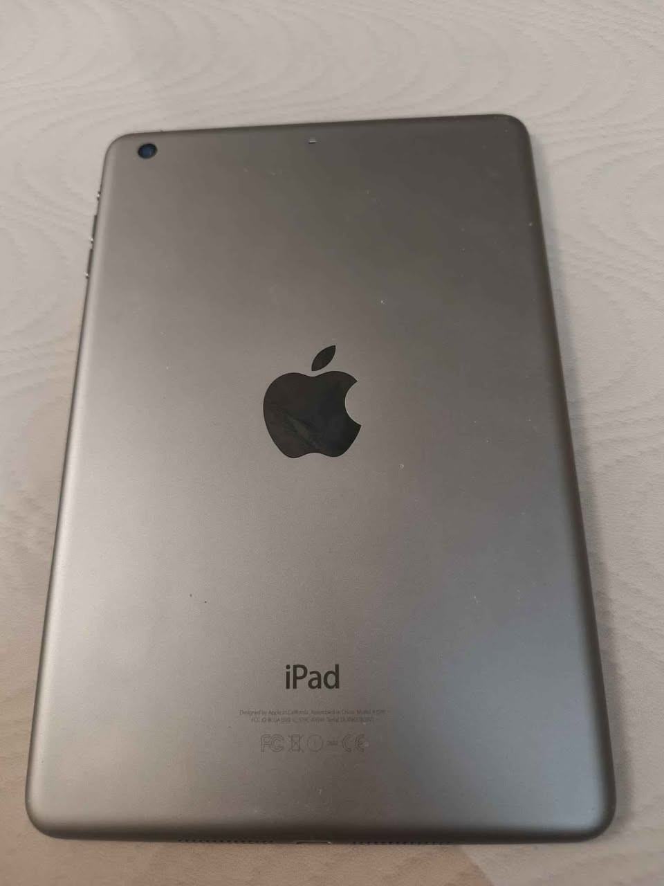 الجهاز: iPad Air M2
الذاكرة: 16GB RA
الحالة: الدكمه الي تعلي واكفه 
البطارية: 62🔋
المرفقات: فقط ألايباد
اللون: (رصاصي) بغداد, العراق


**إذا كنت صاحب هذا الإعلان وتريد حذفه لأي سبب، رجاءا أرسل رسالة إلى الدعم الفني**