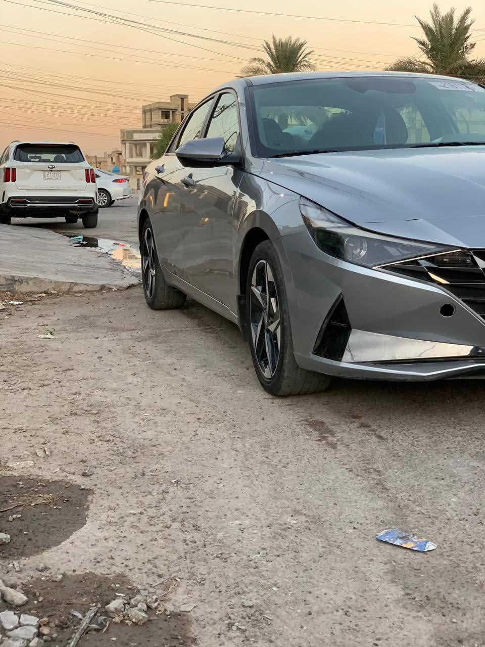 بسم الله الرحمن الرحيم
النتره للبيع 
 .مديل 2023
.حادث بنيد وجاملغ معمرات ليبل واحد صور الحادث مرفقه بصور اكو رصعتين بلقماراه واضحات بصور 
. ماشيه 42
. مكينه 2000
. رقم بغداد بسمي 
. مواصفات النتره 
. بصمه تشغيل عن بعد 
. رادار جانبي 
. رادار امامي
. رادار تحديد مسار 
. مثبت سرعه 
. مانع انزلاق 
. تشغيل عن بعد 
شاشه ملتسقه
سعره 145
عنوان بغداد الدوره 
***********
