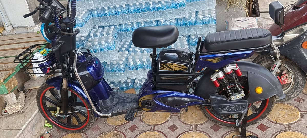 دراجة شحن للبيع جديدة صار شهرين من اشتريتهه
خمس بطاريات 

اشاير امامي وخلفي 

سرعتهه 60كيلو متر 

اربع نمر 

السعر 500 الف دينار 

الموقع التاجي
للتواصل خاص ادخل


**إذا كنت صاحب هذا الإعلان وتريد حذفه لأي سبب، رجاءا أرسل رسالة إلى الدعم الفني**