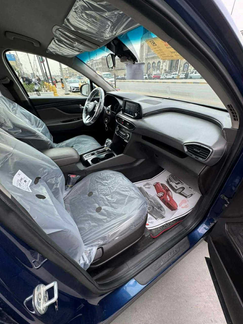 السلام عليكم
سنتافيه موديل 19 بغداد نكليزي تحويل شرط 

 

حادثها جاملغ وبنيد بدون دواخل  فقط

مكينه وكير وتبريد وحداديه لوك.   

مواصفات 

شاشه كامره

تحكم ستيرن جيهتين

مانع نزلاغ 

ثلاث انضمه قياده 

نضمام ايكو 

ويل كب كروم 

اربعه سلندر. 5راكب.  

السعر اكتب تم ويوصلك السعر

مراوس يرهم.  مكاني بغداد. 

السعر انتصال وتدلل

***********
