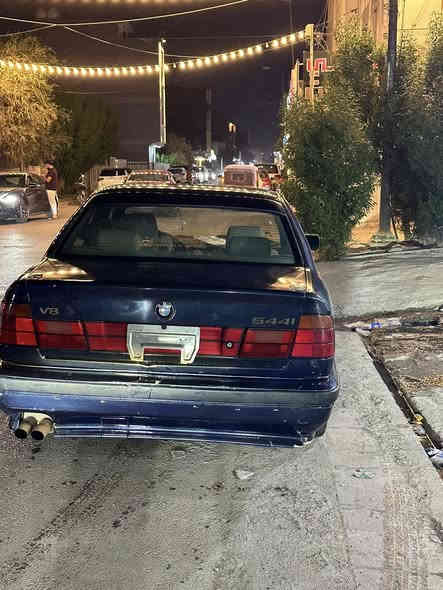 BMW 
موديل 1995 
غرفه ملكية
مكينه 540
كير اكسل سنوية بليته 530
صبغ عام جمالية
رقم السيارة نينوى مشروع وطني باسمي  
السيارة بيها تلحيضات بل كشر 
السيارة خير من الله شلعه معدل 
السعر60 وبيها مجال 
***********
مكان السيارة بغداد
