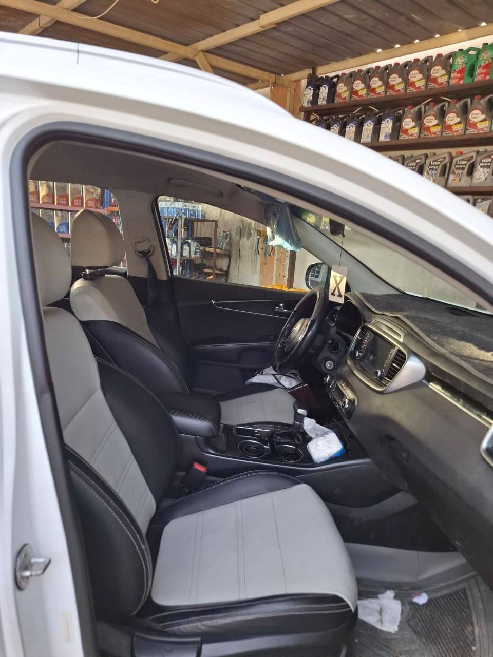 سورينتو ٢٠١٩ وارد امريكي محرك ٦ سلندر  للبيع 
مرقم بغداد مداور ثاني يوم 
حادث جدا بسيط فقط البنيد مبدل 
بدون ايرباك 
السيارة جاهزة من كلشي 
مكانها حله المركز 
السعر 215 وبيها مجال 
*********** اتصال او واتس اب متواجد
