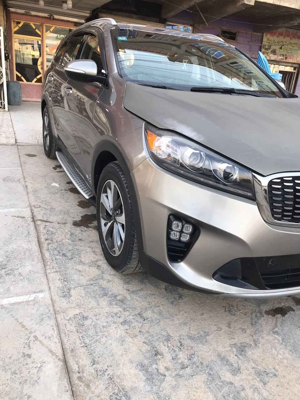 سياره كيا سورنتو مواصفات كامله ٣قطع تبريد تدفئه رادارات عدد٤ ٦سلندر فورويل كشنات جلد درجه اولى كشنات كهربائيه السعر20000الف دولار موديل ١٩  ***********
