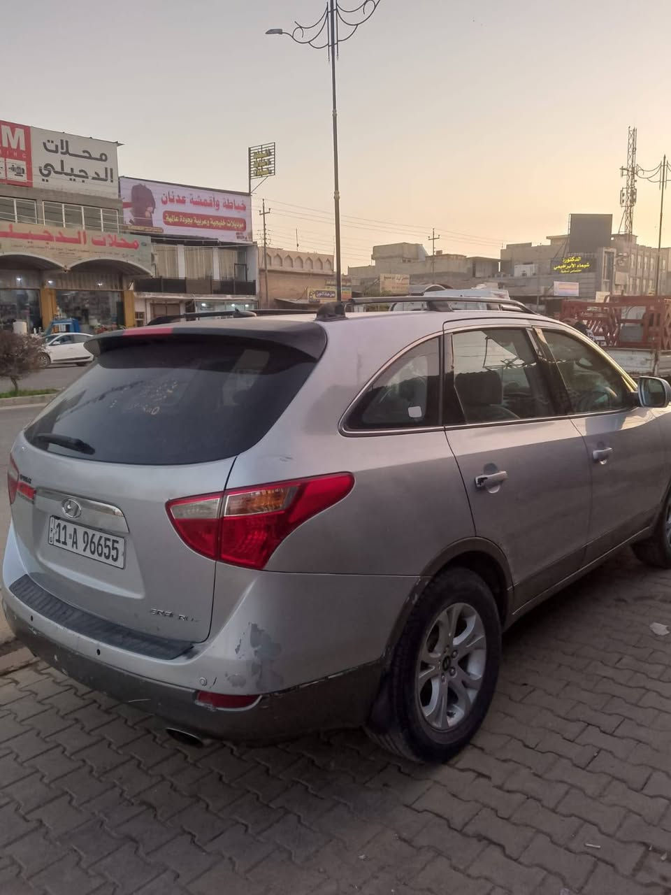 السلام عليكم هونداي فيلكروز موديل 2007 وارد امريكي كير ومحرك جدد رقم بغداد بسمي شرط التحويل السياره بيه قطع صبغ ابيع صبغ عام مكفول من الكلبه والتجوه والحادث القوي السياره يحتاجله ترتيبات بسيطه السعر 87 وبيه مجال  الاستفسار عل الرقم *********** مكان السياره النجف
