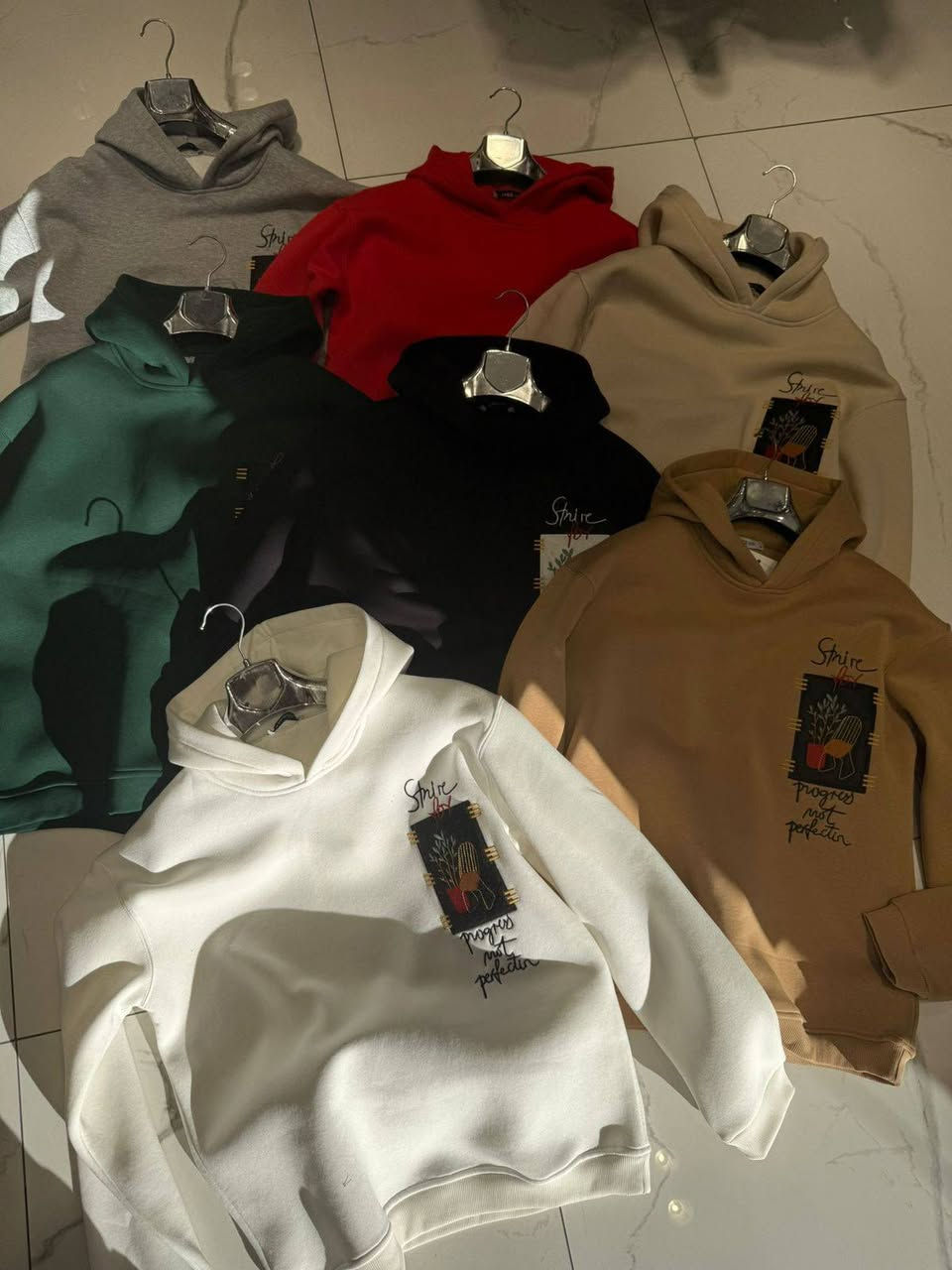 🚚 خدمة التوصيل متوفرة 
📦 توصيل جميع محافظات العراق 5000 الف
،🏠 توصيل مركز الحله 3000 الف
 🛩️ مناطق الكيم+ الساده الزركان+ طبر+الحجام + بنساله+ عوفي+ اطفيل 2000 الف
📢 للطلب اولاستفسار رسلونا 📞 *********** 💖
