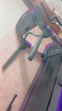 جهاز جري للبيع الاستفسار على هذا الرقم ٠٧٧٠٩٣٠٨٦٩٧