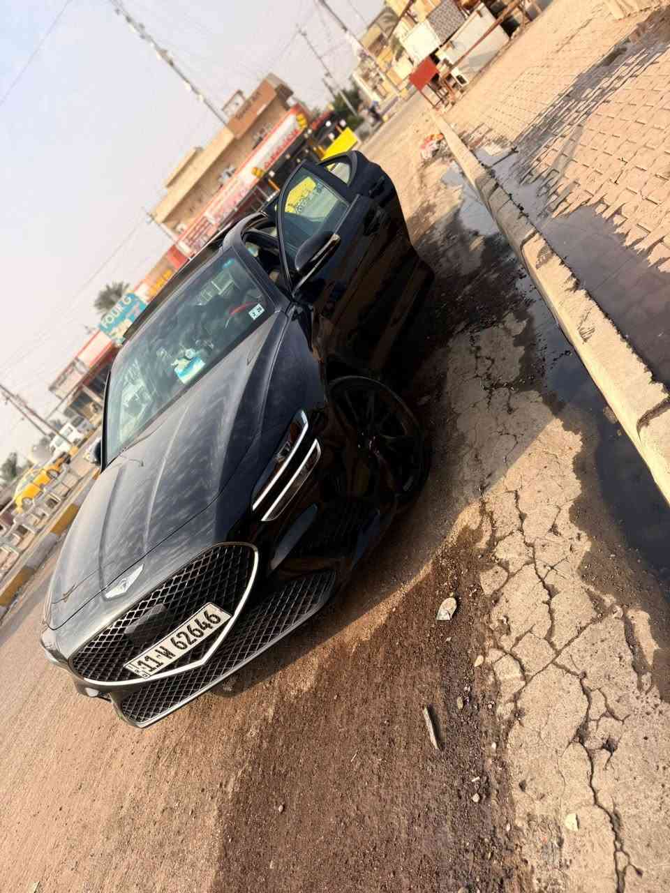 جنيسز G70
محرك 3.3T توين تيربو فور ويل

كشنات كهربائي كشنات تدفئه تبريد تدففئه بل ستيرن داخل اسود مطعم بقيطانات احمر 

ماشيه 34 الف يساره فول فتحه ويل كب اسود رقم بغداد ضرره باب لخلفي مبدل وجاملغ مصبوغ معروفه مواصفات
بيع او مراوس حسب القناعة 
ب250$ وبيها مجال مكانها ديالى 

***********
***********
