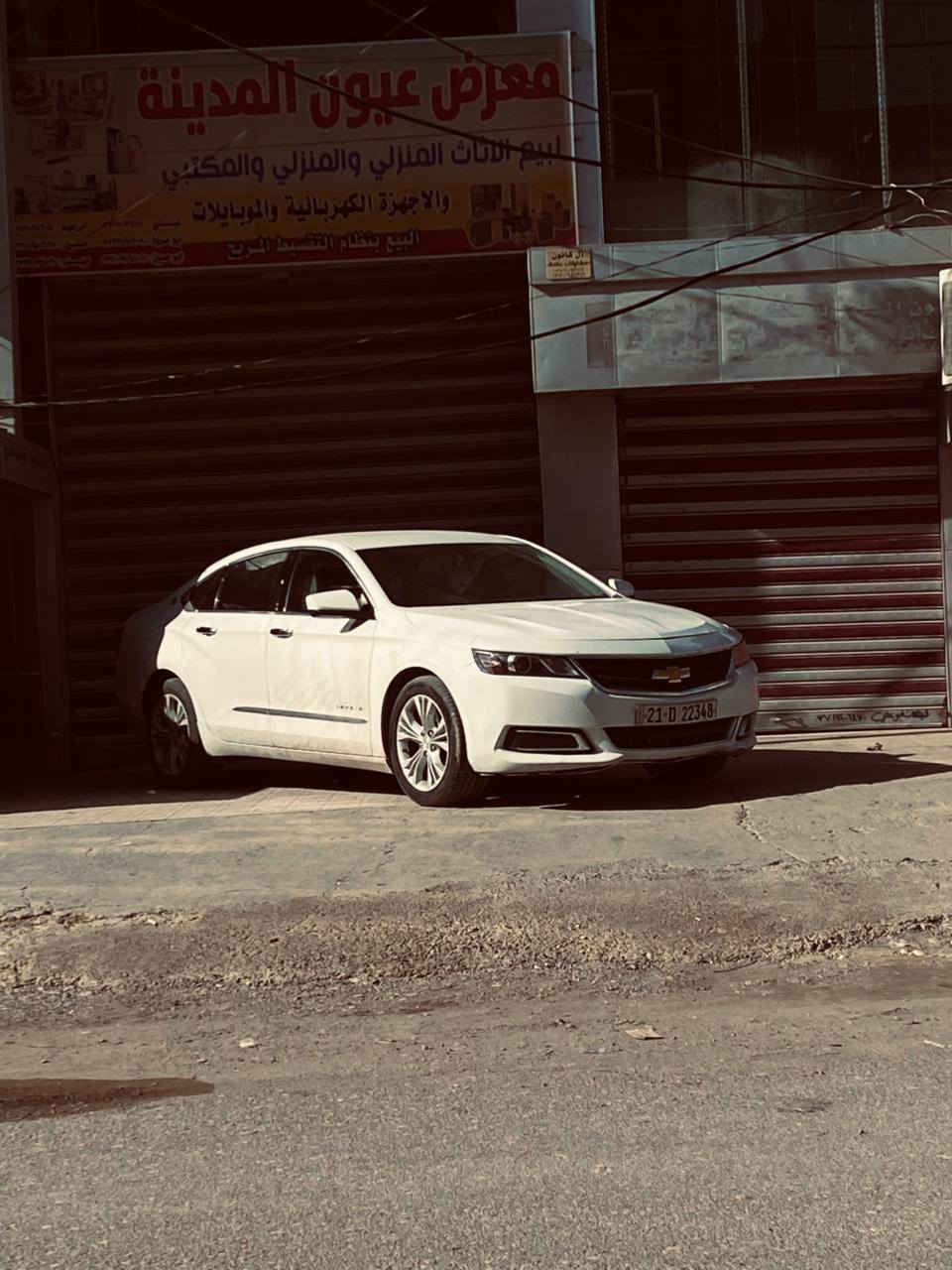 السلام عليكم
امبالا موديل 2015 
سته سلندر 
خليجيه 
مواصفات 
اوتو بارك 
هاند بريك الكتروني 
عدسات زنون واطي وعالي 
حساسات 
كرسي السائق كهربائي 
كير جي ام 
سياره سيدان عائلي 
من تصنيف كبيره الحجم 
سياره  نضيفه وحلوه بمعنا الكلمه والصور تشرح كلامي 
سعر السياره 130 ورقه 
رقم الهاتف ***********
دكتور محمد
