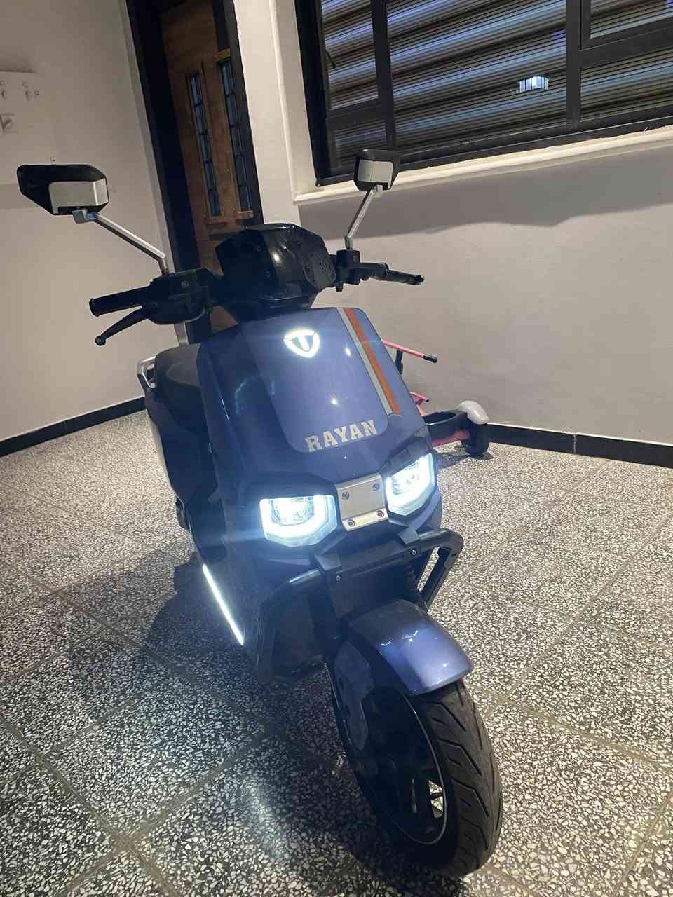 دراجة شحن ريان 25فول مواصفات
لايت لد 

3 نمر 

اوتو بارك

مثبت سرعة

نضام الاعطال يطلع بشاشة

ست بطاريات

وياها بصمتين

تمشي بلشحنة من75كيلو الى80

 بغداد*********** 

السعر 950

بيهة شخط وفطر بلحامة اليسرة بس
