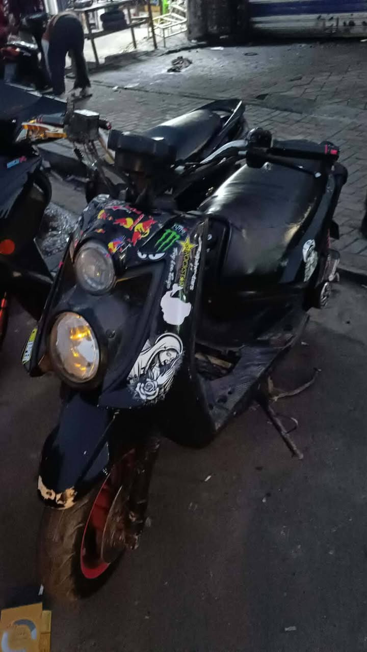 السلام عليكم سكنس جبلي للبيع دراجه بيه صوت بس بلكلج المامي دراجه يرادله ترتيب نقص بس قبق باتري وقبق بانزين سعر 600وبيه مجال مكاني بغداد حي اور رقمي***********
