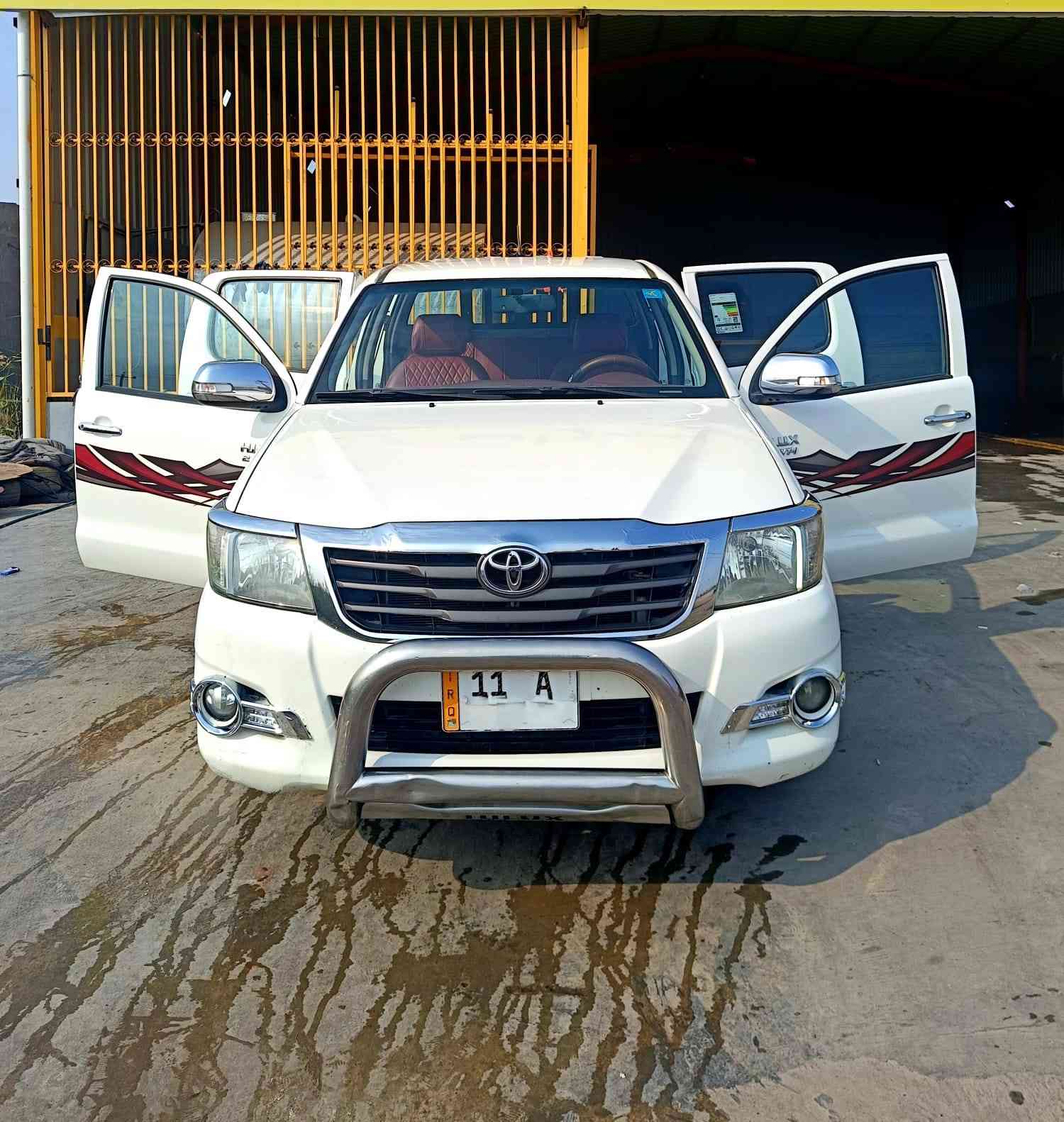 السلام عليكم
تويوتا هايلوكس بيك اب  للبيع موديل 2014 شاصي 12 رقم بغداد انگليزي كير اوتوماتيك بأسمي سيارة بلادية محرك كير بلاد ماشية 100 قابل للزيادة سونر مرفق مع الصور تخم تاير جديد 
السعر 225  
المكان ديالى الخاص
*********** رقم الهاتف
