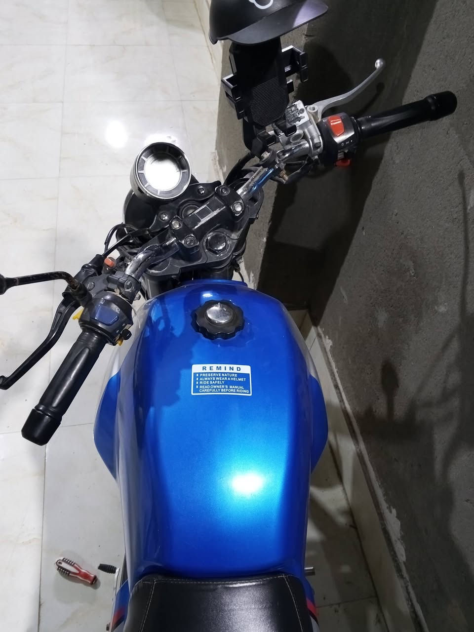 السلام عليكم
دايون لايتي موديل 2022
( مبدل سلندر فقط وشرط شركه HONDA )
1- دراجه اصوليه اوراق كامله شرط الترقيم
2- كابريتر جديده
3- تخم تايرات بطح 
4- تزويد دشلي سحب 17 سن
5- بريكات دسكات جدد
6- هورنات جارجر جدد
7- درع رياضي
8- زنون حديث ليزر
9- دهن كل اسبوع ابدله الله شاهد
دراجه كامله ع الاخير كلش عوزها جناي
مكاني ذي قار سوق الشيوخ
رقمي ***********
سعرها 1500 لا تكلي غاليه بس الغراض الي ضايفها ب 400
