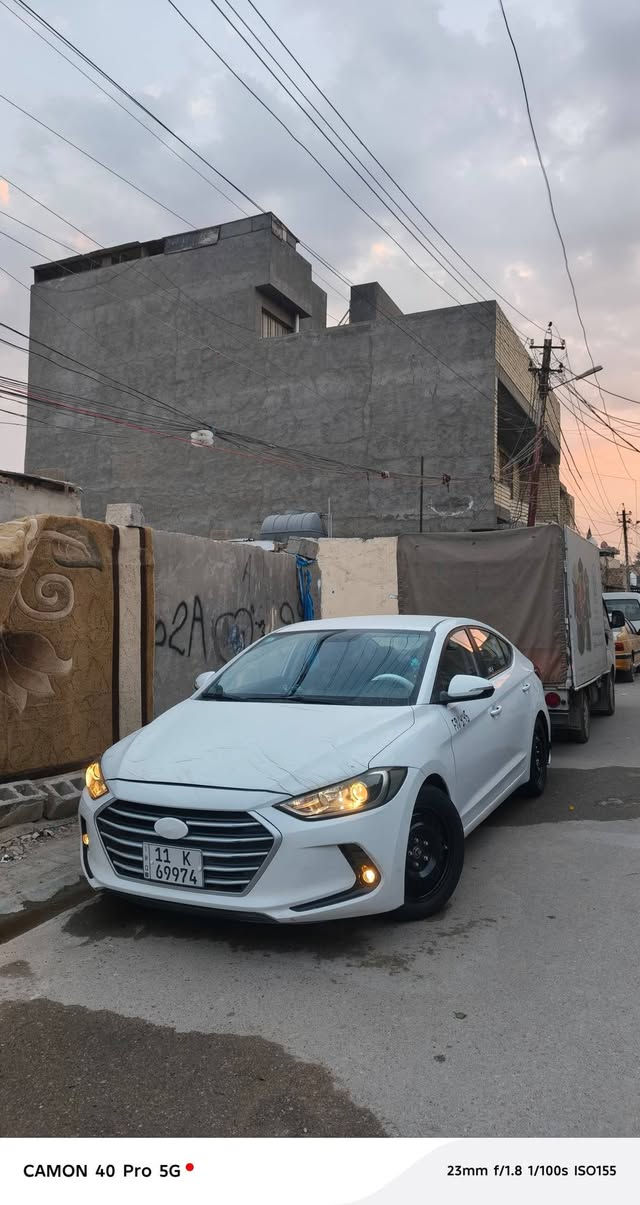 السلام عليكم
افانتي 2018وارد كوري اصل 
رقم بغداد هزة وسنوية رقم دولي كلة جديد 
حادثهة جاملغ عابر عل شاصي وصبغ نص قبق الصندوق فقط السونار منزلة
سيارة فول 1/1
بصمة 
رادار 
3انضمة قيادة 
حساسات 
لدات بل بوب 
شاشة كار بلي 
شاشة اعطال 
مثبت سرعا 
سيارة فول ما عدة الفتحة
تبريد منضموة جديد 
تخم تاير ويل 15جدد
سيارة خير من الله 
بيهة فقط توربيان الكير 
سعر.     (110)
مكان بغداد زعفرانية رقمي ***********
