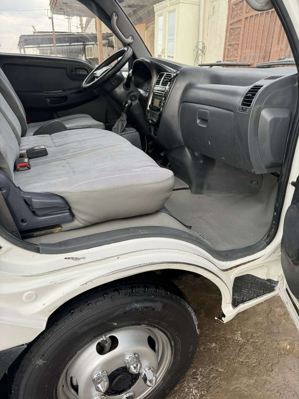 سلام عليكم كيا حمل فحل مديل 2015 رقم ديالى إنكليزي مكينه 4000 مفتوح جديده مكان السياره بغداد السعر 115 ***********
