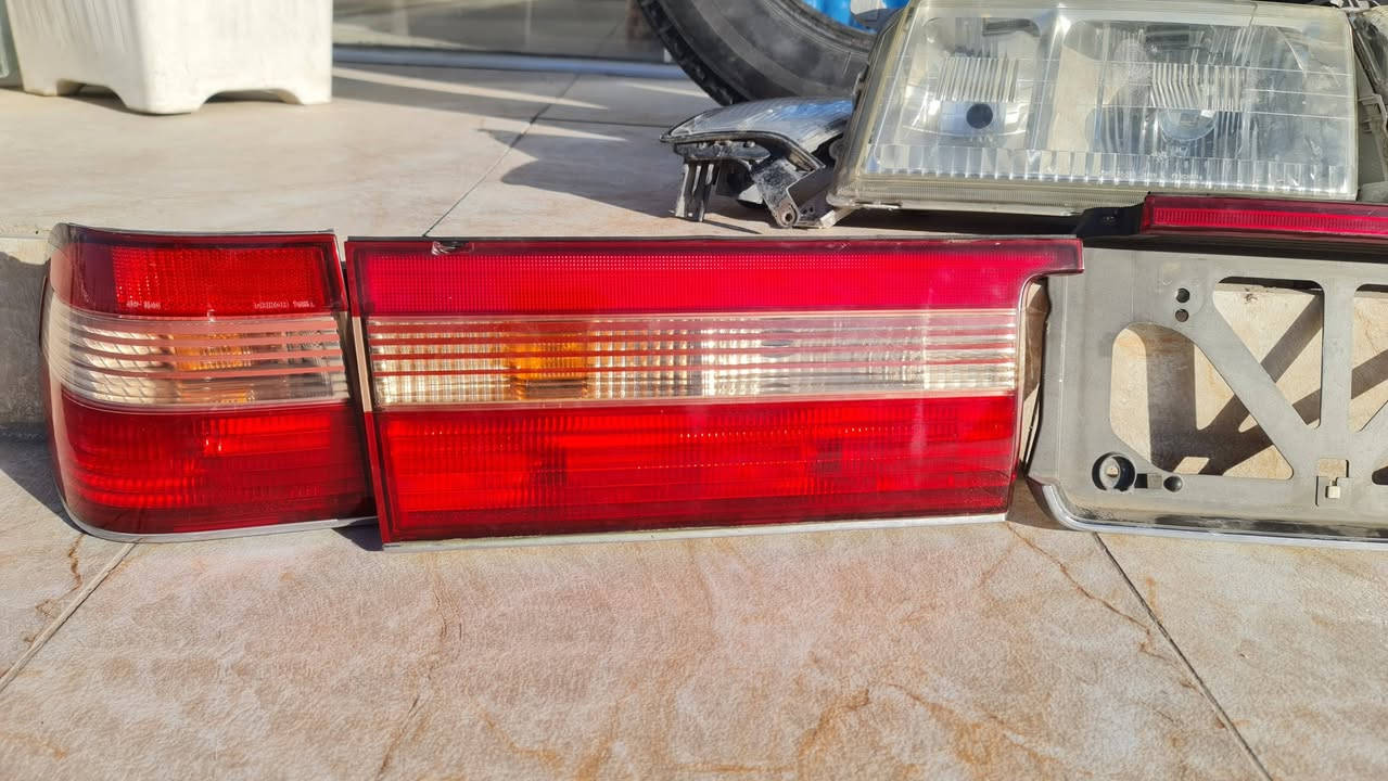 السلام عليكم غراض راس ثور فلات للبيع
تخم بك لايت كامل تفصيخ جديد 

لايت تخم كرستال

تايرات واحد بلاك اصلي جديد حجم ١٥/٦٥/١٩٥

وثاني ٢٠٥

كلهن شلع ب ١٥٠ وبيهن مجال 

عنواني نجف


**إذا كنت صاحب هذا الإعلان وتريد حذفه لأي سبب، رجاءا أرسل رسالة إلى الدعم الفني**