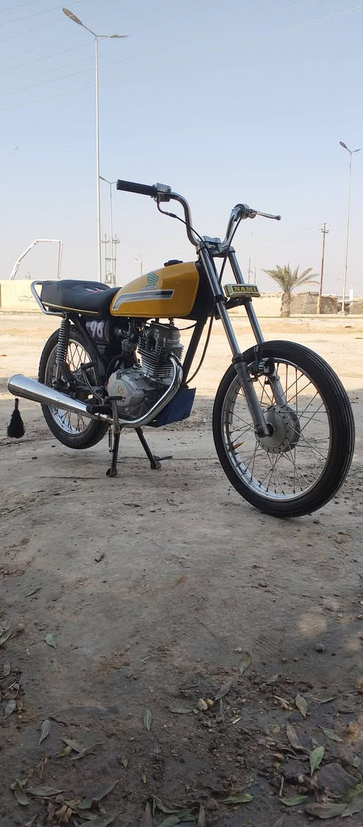 دراجه اوراق مديل ٢٠٢١ومعمره ٢٠٢٦جديده مال شغل شاصي مكفول والمكينه مفتوحه مره وحده البيع البيع مكان عماره التواصل رقم *********** عمارة, ميسان
