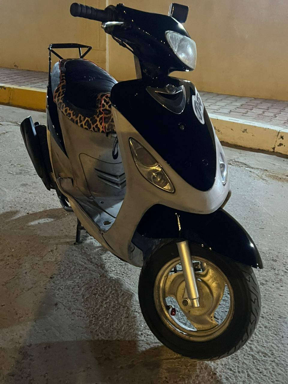 ماكس منغولي نضافه ٩٠ كفرات ختم واحد السعر 500وبيه مجال اي ستفسار ***********
