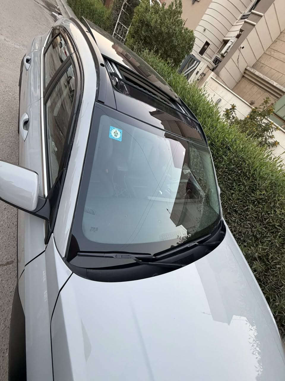 السلام عليكم .. هونداي كونا 2024 مرقم بغداد فئة ليمتد
أعلى مواصفات { تشغيل عن بعد ' قيادة الاليه ب ريمونت ' 

قمارة بنراما طكتين' كشنات حار بارد ' كشن كهرباء ' تبريد 

بيانو ' شاشه متصل ' ويل كروم ' محرك 1600 تيربو ' 

السيارة بيها { قطع صبغ بدون شواصي ولا لغود }  ايرباك 

ستيرن وبرده '' السيارة دخول جديد تصليح درجة اولى 

مرقمه بغداد وسنويه ب اسمي وجاهزه من كل نواحي 

مكان السيارة ' بغداد حي البنوك او القاهرة السعر         

{ 162 $ ورقة } وبيها مجال للأتصال           

(  *********** )
